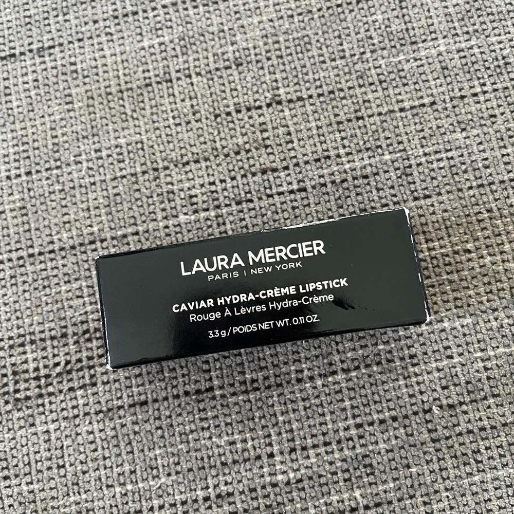 Laura Mercier Caviar Hydra-Crème Lipstick in the shade 689 Crème NEW IN BOX